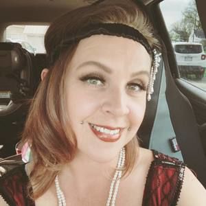 Meet your Posher, Alicia